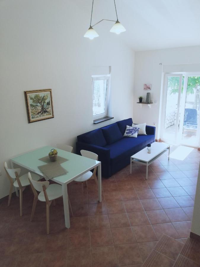 Villa Lavender House à Mandre Extérieur photo