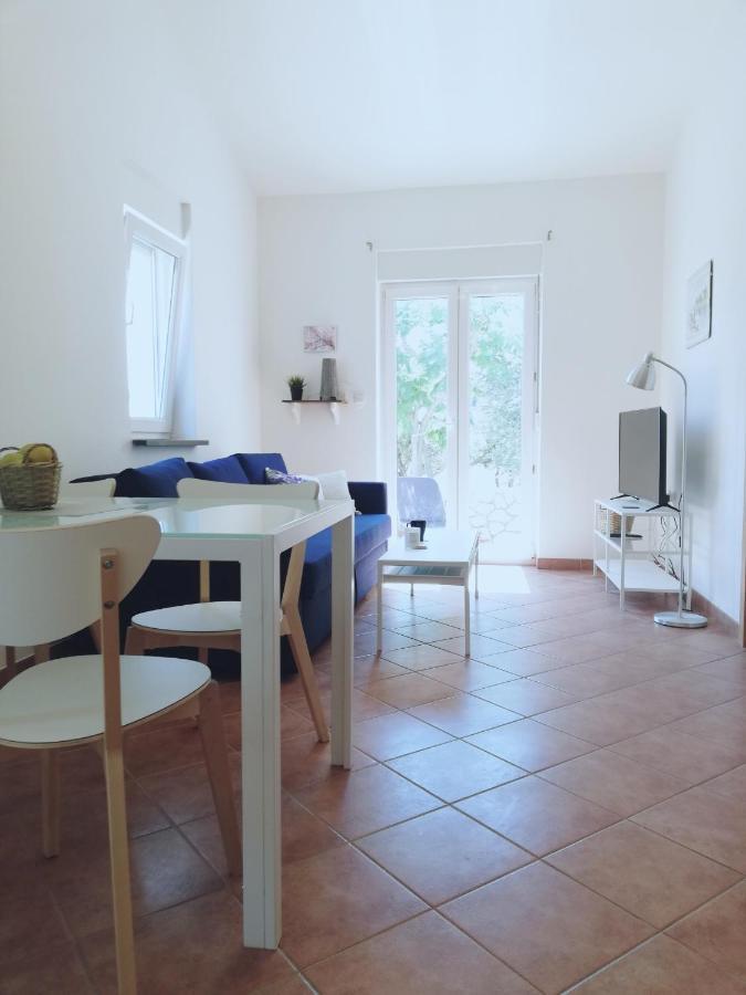 Villa Lavender House à Mandre Extérieur photo